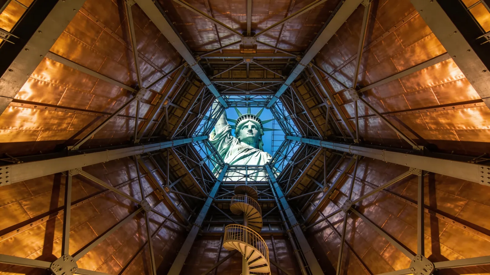 Statue of Liberty interior steel framework and structural ribs — Statue of Liberty crown tickets interior